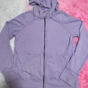 lilac hoodie with thumb holes